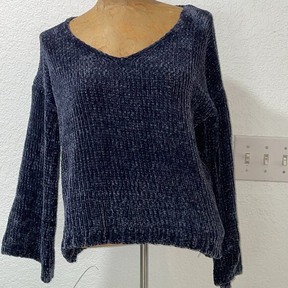 NWT $100 Dark Blue Pullover Sweater BACI Made in Italy M L - Picture 1 of 4